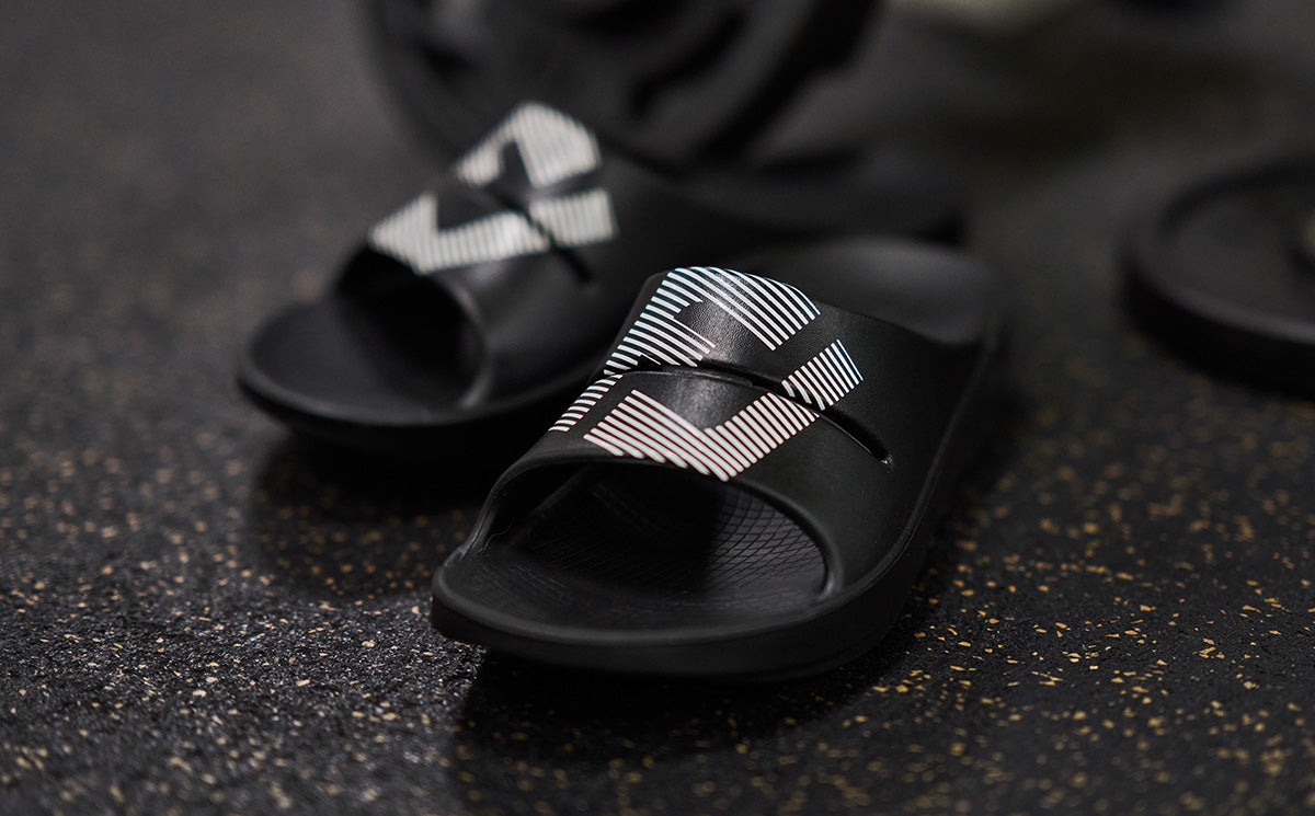 FJ X OOFOS Men's OOahh Sport Slide Sandal - Black - Image 3