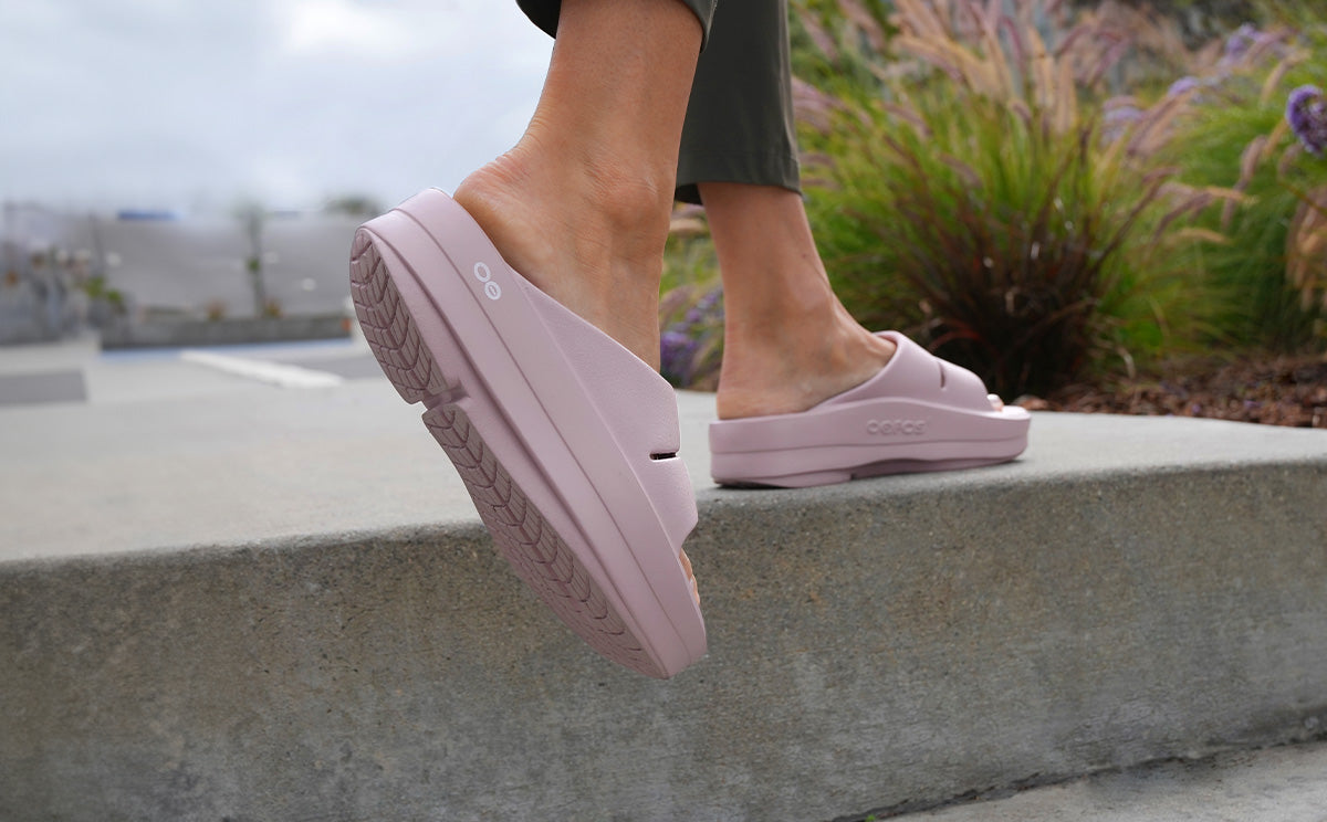 Women's OOmega OOahh Sandal - Stardust - Image 4