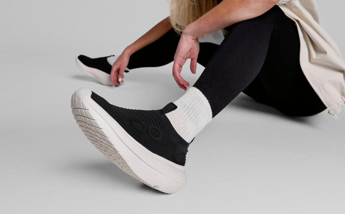 Women's OOmy Zen - Chalk Black - Image 3