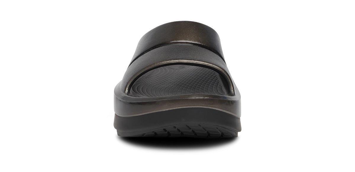 Women's OOmega OOahh Stacked Sandal - Titanium Mirror - Image 6