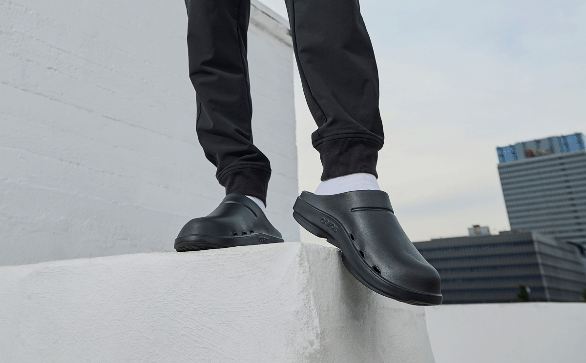 Men's OOcloog Clog - Black - Image 4